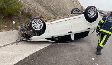 Denizli-Manisa Karayolu’nda Yağmur Kazası: Takla Atan Araçtan Sürücü Yara Almadan Kurtuldu