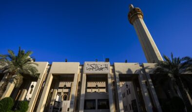 Kuveyt’te Ramazan Bayramı Namazları İptal Edildi: Bölgedeki Gerginlik Yükseliyor