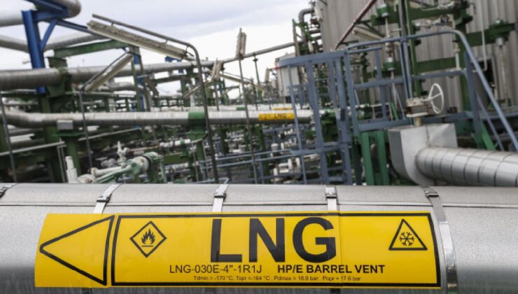 Hürmüz Boğazı’nda Gemi Trafiği Durdu: Avrupa’da Doğalgaz Fiyatları Yüzde 100’ü Aştı