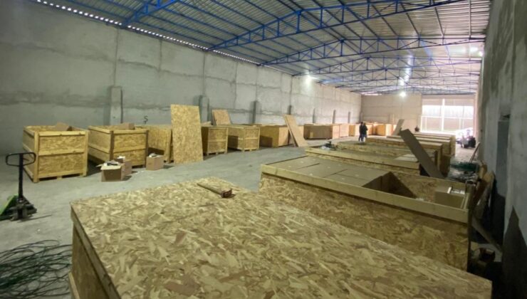 Adana’da Kaçak Makaron Operasyonu: 2.5 Milyon Makaron Ele Geçirildi, 2 Tutuklama