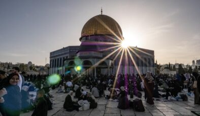 İsrail’in Mescid-i Aksa’yı Kapatması: Kudüs Valiliği’nden Sert Tepki ve Uyarılar