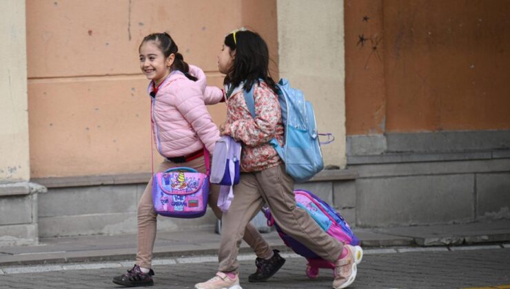 Okullar Yarın Açılıyor: İkinci Ara Tatil Bitti, Eğitim Öğretim Kaldığı Yerden Devam Ediyor