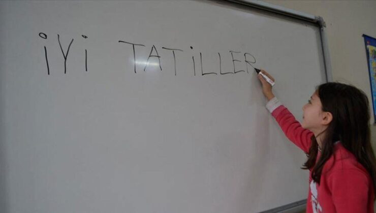 2025-2026 Eğitim Öğretim Yılı: Öğrencileri Bekleyen Ara Tatiller ve Etkinlik Kitapları