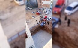 Hamidiye’de Korku Dolu Anlar: Kontrolden Çıkan Otomobil İnşaat Temeline Uçmaktan Son Anda Kurtuldu