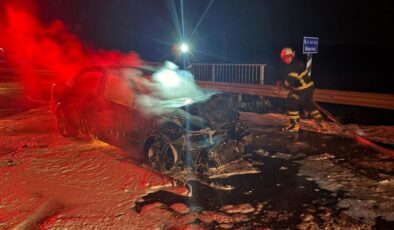 Kırıkköy Köprüsü’nde Zincirleme Kaza: 4 Araç Çarpıştı, Yangın Çıktı, 2 Yaralı