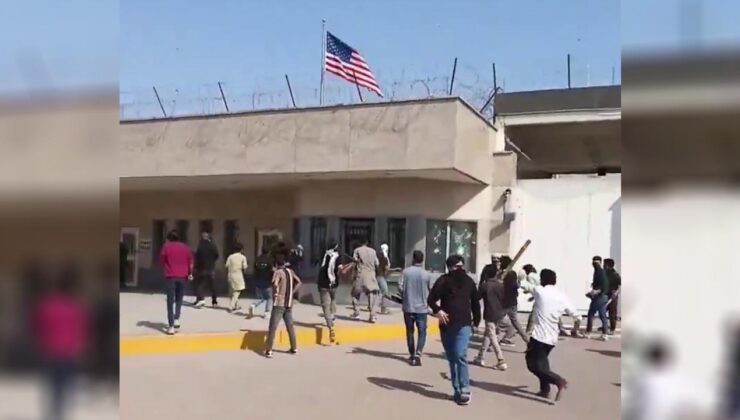 Pakistan’da ABD Konsolosluğu Önünde Gergin Anlar: Göstericilerle Polis Çatıştı, Yaralılar Var