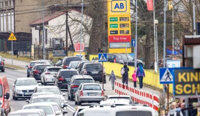 Orta Doğu Gerilimiyle Yükselen Akaryakıt Fiyatları: Almanlar Ucuz Yakıt İçin Polonya’ya Akın Ediyor