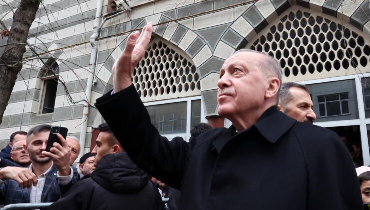 Cumhurbaşkanı Erdoğan’dan Rize’de Bayram Ziyareti: Cuma Namazı ve Vatandaşlarla Buluşma