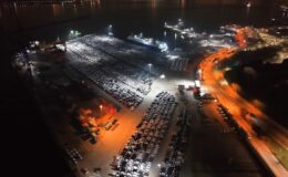 Haydarpaşa Limanı’nda Yeni Model Araç Yoğunluğu: Elektrikli ve SUV Modeller Göz Kamaştırıyor