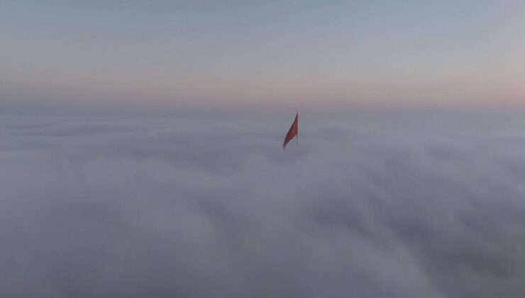 İstanbul’u Sise Büründü: Boğaz ve Tarihi Yapılar Görüş Mesafesini Azalttı