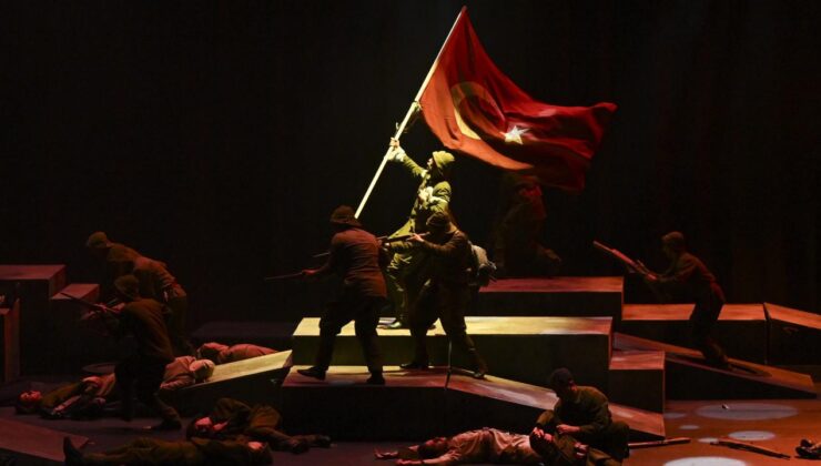 Cumhurbaşkanı Erdoğan’dan ‘Şüheda 1915’ Tiyatro Gösterimine Tam Not: Çanakkale Zaferi’nin Yüz Yıllık Anısına Saygı