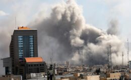 Tahran’da Büyük Yıkım: ABD-İsrail Saldırıları 9 Bin Noktayı Hedef Aldı, Enkaz Çalışmaları Devam Ediyor