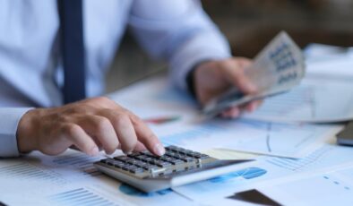 Nisan Ayında Ekonomi Gündemi Yoğun: Dış Ticaret, Enflasyon, Faiz Kararları ve Zirveler Takip Edilecek