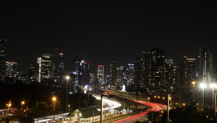 Son Dakika: İran’dan İsrail’e Füzeler Ateşlendi, Tel Aviv ve Diğer Kentlerde Sirenler Çaldı