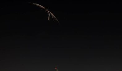 Son Dakika: İran’dan İsrail’e Fırlatılan Füzeler Tel Aviv ve Kudüs’ü Hedef Aldı, Şiddetli Patlamalar Yaşanıyor