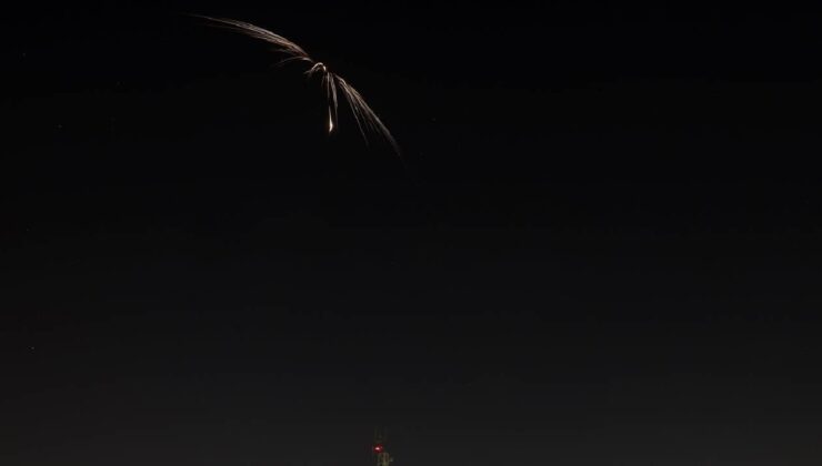 Son Dakika: İran’dan İsrail’e Fırlatılan Füzeler Tel Aviv ve Kudüs’ü Hedef Aldı, Şiddetli Patlamalar Yaşanıyor