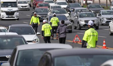 İstanbul’da Huzur Operasyonu: 527 Gözaltı, Çok Sayıda Silah ve Uyuşturucu Ele Geçirildi