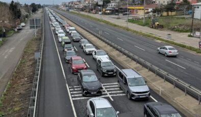 Bayram Dönüşü Trafiği: Trakya’dan İstanbul’a Dönüşler Yoğunlaştı, Ağır Vasıtalara Kısıtlama