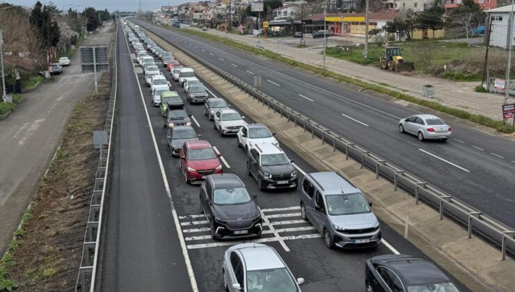 Bayram Dönüşü Trafiği: Trakya’dan İstanbul’a Dönüşler Yoğunlaştı, Ağır Vasıtalara Kısıtlama