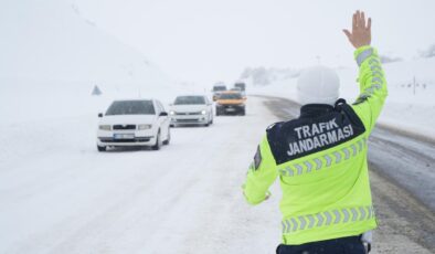 Musta’da Öğrencilerin Yoğun Olduğu Bölgede Tehlike Yaratan Sürücüye Ağır Ceza: 215 Bin TL Para Cezası ve Ehliyetine El Konuldu