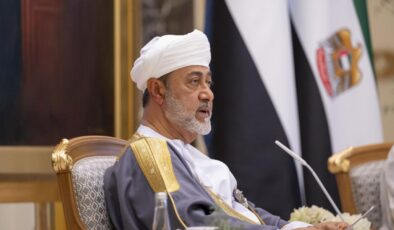 Umman Sultanı’ndan İran Cumhurbaşkanı’na Destek: Bölgesel Gerilim ve Diyalog Çağrısı