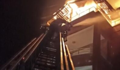 Yozgat’ta Apartman Yangını: Osman Çavuş Mahallesi’nde Çatı Katında Çıkan Yangın Söndürüldü