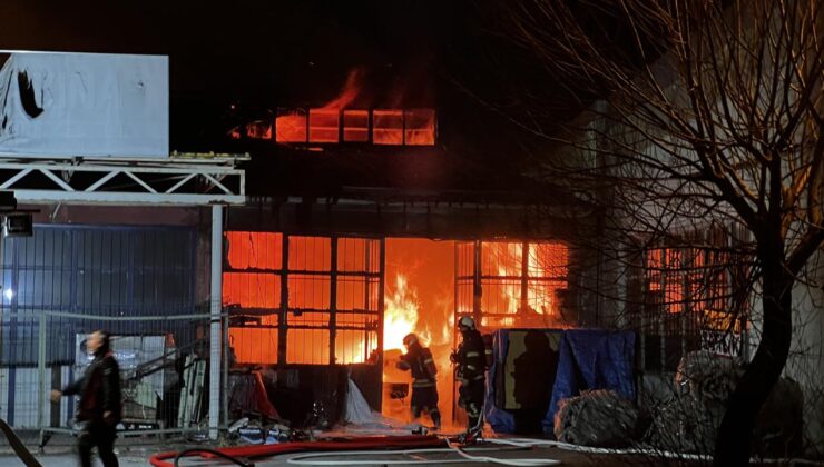 Kayseri’de Mobilya Atölyesinde Yangın: Alevler Bitişik İş Yerlerine Sıçramadan Kontrol Altına Alındı