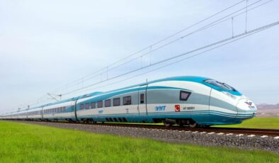 Bakan Uraloğlu’ndan Hızlı Tren Müjdesi: Ankara-İstanbul Arası 80 Dakika Olacak