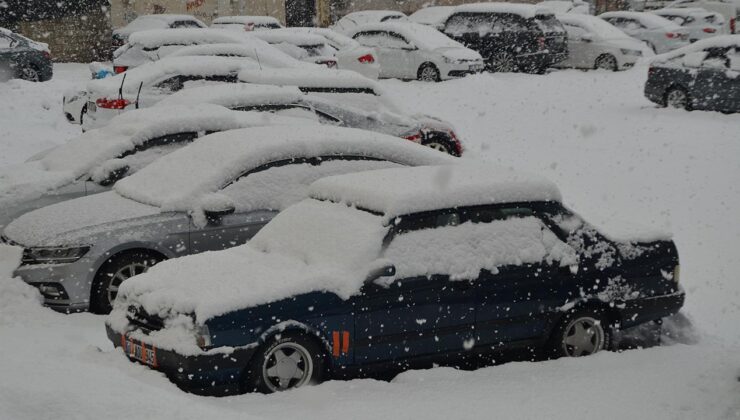 Van ve Hakkari’de Kar ve Tipi Ulaşımı Olumsuz Etkiledi: Yüzlerce Yol Kapandı