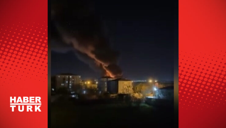 Tuzla Orhanlı’da Kumaş Fabrikasında Yangın: Ekipler Söndürme Çalışmalarına Devam Ediyor