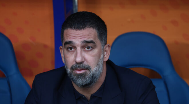 Arda Turan’ın Shakhtar Donetsk’i Konferans Ligi’nde Yarı Final Kapısında! Az Alkmaar’ı 3-0 Mağlup Etti