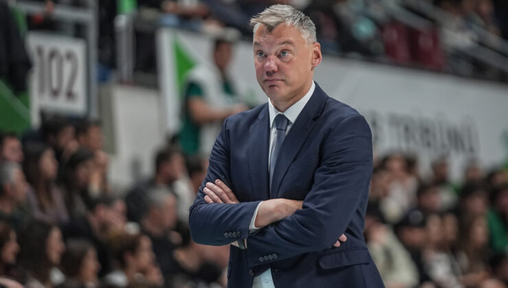 Jasikevicius’tan Mağlubiyete Rağmen Oyuncularına Övgü: ‘Savaşma Ruhundan Memnunum’