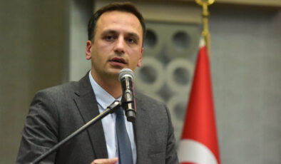 Bornova Belediye Başkanı Ömer Eşki ve Diğer Şüpheliler Serbest Bırakıldı: Yurt Dışı Yasağıyla A.A. Dahil