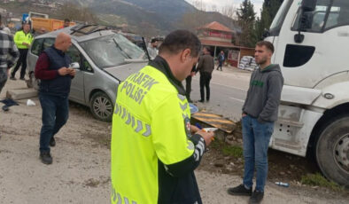 Osmaniye’de Feci Kaza: TIR ile Çarpışan Sürücü Nevzat Özel Hayatını Kaybetti