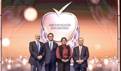 Sabri Ülker Geleceğin Bilim Lideri Ödülü’nü Şilili Biyokimyager Maria Elsa Pando San Martin Kazandı