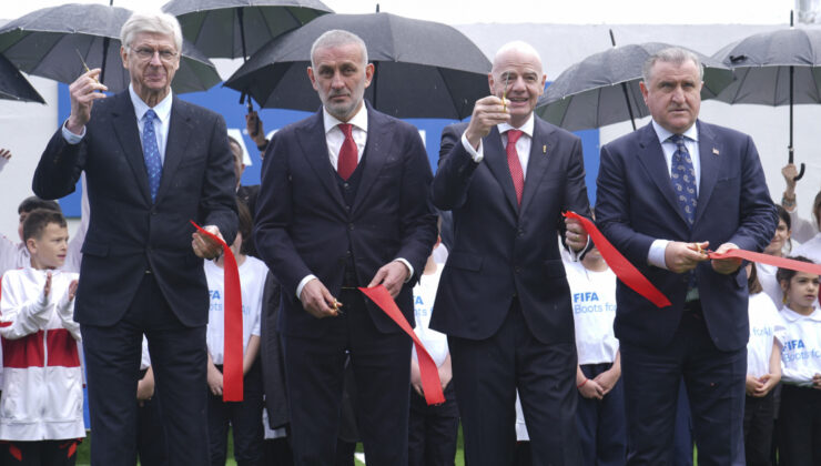 Riva’da FIFA Arena Coşkusu: Gençlik ve Spor Bakanı’ndan Dünya Kupası ve Türkiye’nin Futbol Hedeflerine Vurgu