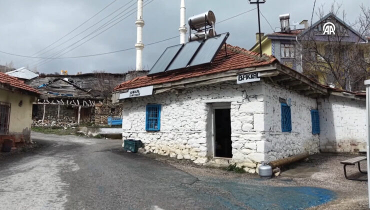 Ankara’da Zamana Meydan Okuyan Asırlık Bakkal: Geleneksel Lezzetler ve Nostaljik Atmosfer