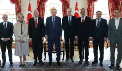 Cumhurbaşkanı Erdoğan, FIFA Başkanı Infantino’yu Kabul Etti: Futbol İş Birliği ve İstanbul’daki Gelişmeler