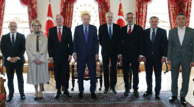 Cumhurbaşkanı Erdoğan, FIFA Başkanı Infantino’yu Kabul Etti: Futbol İş Birliği ve İstanbul’daki Gelişmeler
