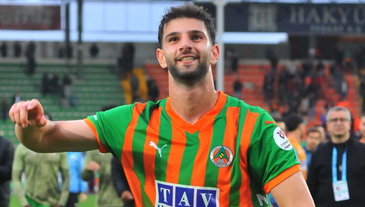 Ümit Akdağ’dan Milli Arada Yoğun Çalışma ve Hedefler: Alanyaspor Stoperinden Özel Açıklamalar