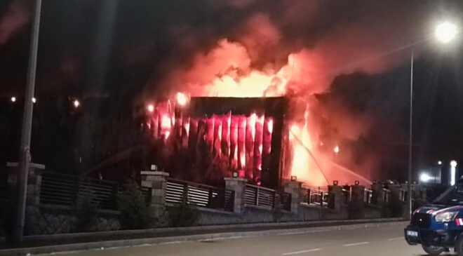 Ankara Sincan’da Kimya Fabrikasında Yangın! İtfaiye Ekipleri Müdahale Ediyor