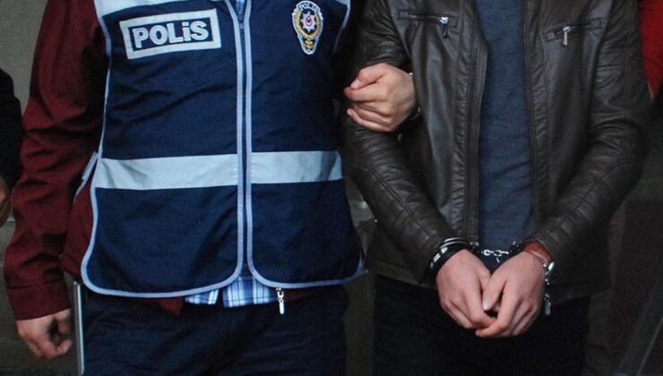 İzmir’de Polise Mukavemet Eden 4 Şüpheli Tutuklandı: AA’dan Gelen Bilgilerle Olayın Detayları
