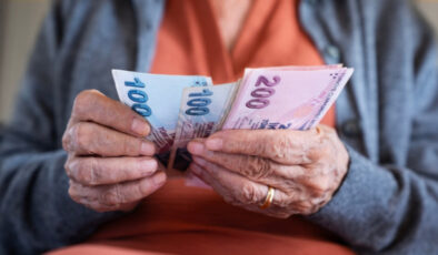 Emekli Maaşını Artırmanın Yolları: Çalışmaya Devam Edenler ve Yaklaşanlar İçin İpuçları