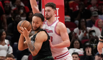 NBA’de Heyecan Dorukta: Timberwolves Rockets’ı Devirdi, Lakers Play-Off’ta Avantajı Kaptı