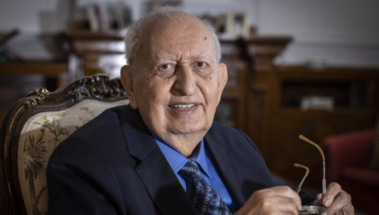 Son Dakika: Eski TBMM Başkanı Hüsamettin Cindoruk Hayatını Kaybetti