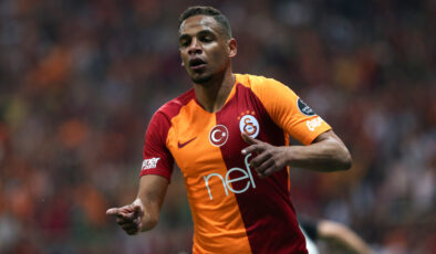 Galatasaray’ın Efsanevi Orta Sahası Fernando Reges Futbola Veda Etti: Kariyerinden Kesitler ve Veda Mesajı