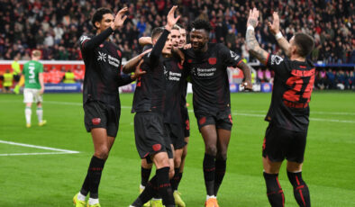 Borussia Dortmund’un Galibiyet Serisi Leverkusen’e Takıldı: Şampiyonluk Yarışında Kritik Viraj