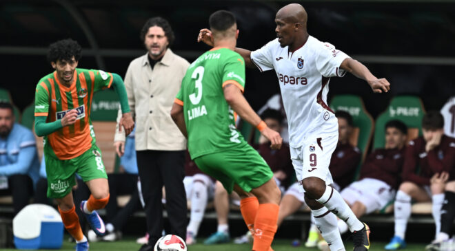 Alanyaspor-Trabzonspor Maçı 1-1 Berabere Bitti: Şampiyonluk Yarışında Puan Kaybı