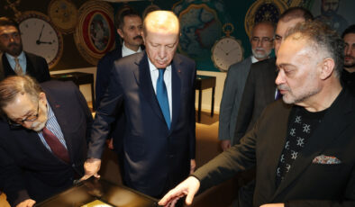 Cumhurbaşkanı Erdoğan’dan Tarihi Ziyaret: Muhteşem Cep Saatleri Koleksiyonu Sergisini İnceledi