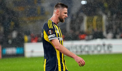 Fenerbahçe’de Skriniar’dan Kötü Haber: Kayserispor Maçında Sakatlık Tedbiri!